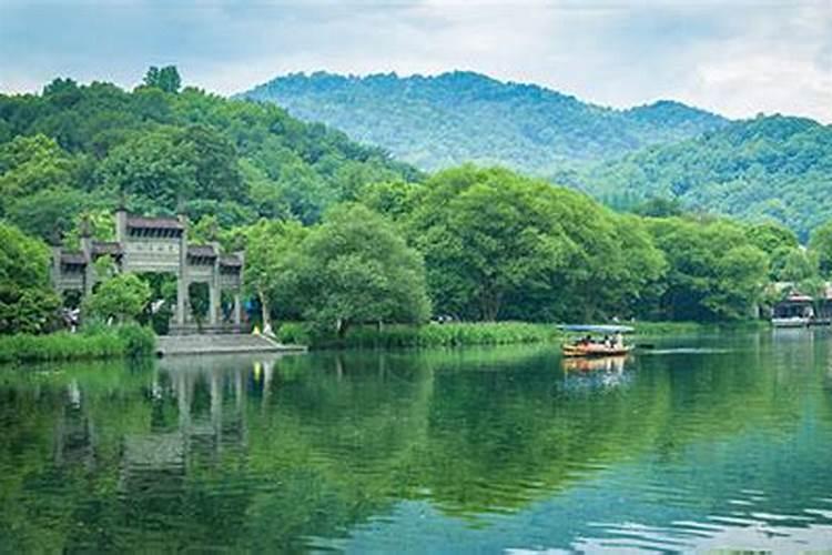 娘舅送灯的习俗是什么？