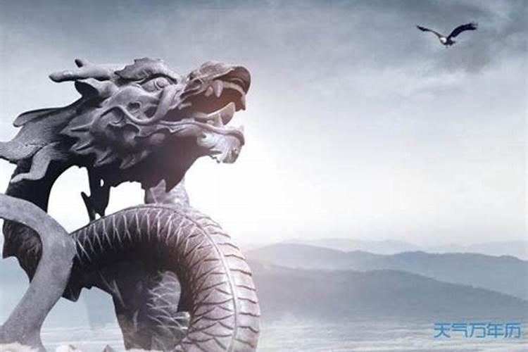 梦见龙在水中是什么意思？