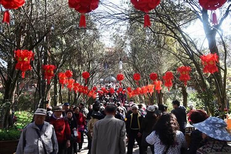 男人命犯桃花什么意思