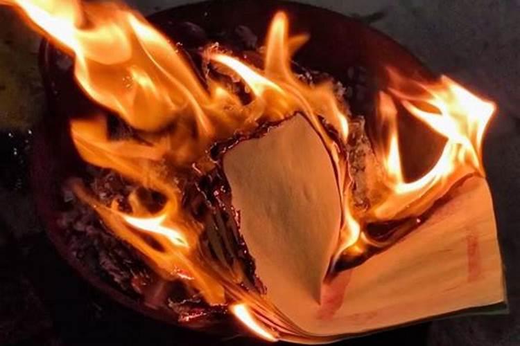 第一年去世的人七月十五要祭奠么？