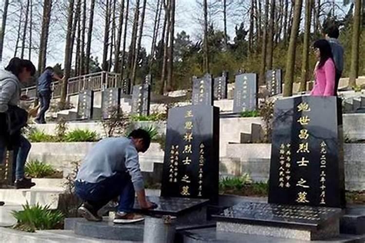 2025清明节什么时候烧纸好
