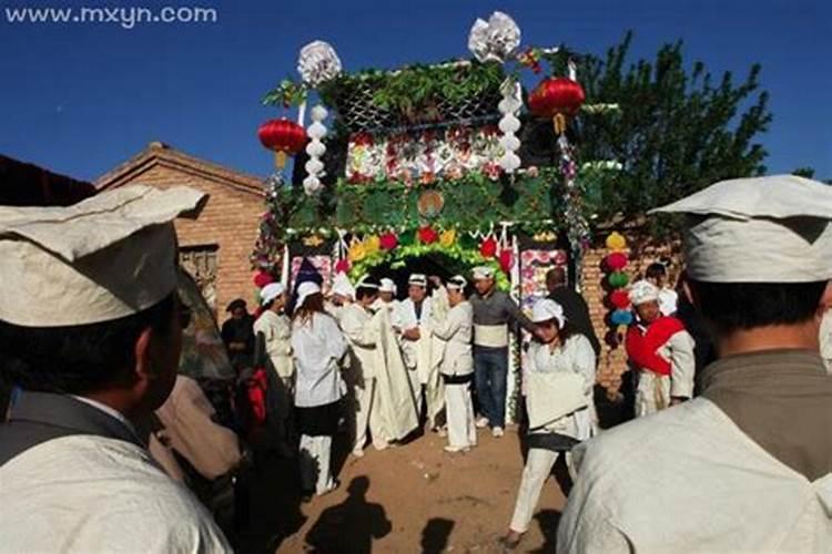 正月初二怎么接财神 正月初二拜财神的规矩有哪些