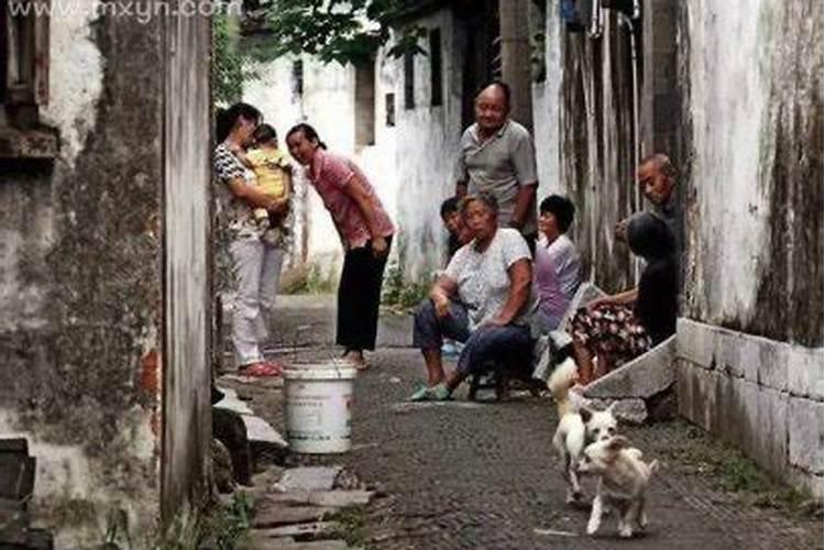 梦见别人坟墓被盗