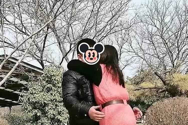 离婚一年多经常梦见前妻,最近更频繁的梦见她,为什么？