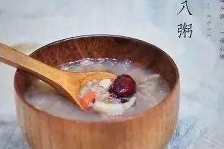 梦见大水淹房子蛇在游的预兆
