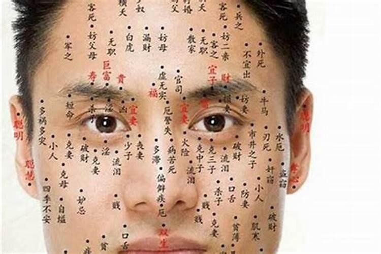 梦见男人摸自己的胸部是什么意思