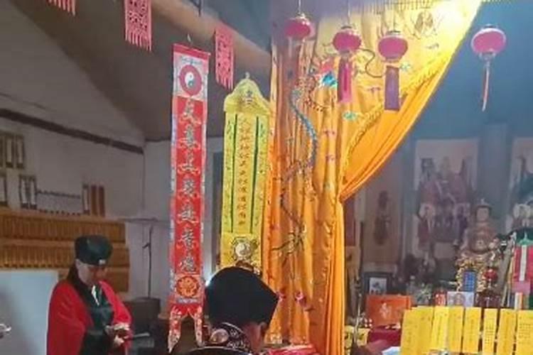 女人阴债太重表现