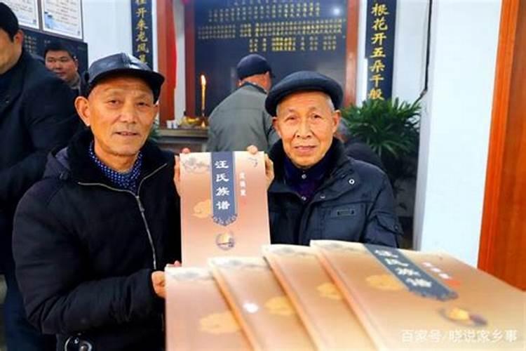 梦见蛇进屋赶都赶不走是什么兆头？