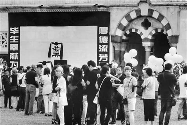 梦见死去的朋友
