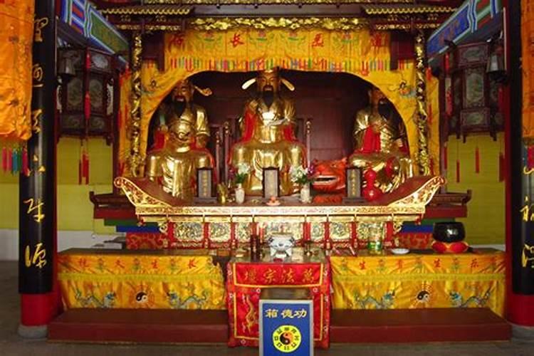 请问一下大师我是1983年正月初五出生的傍晚天刚黑我的时辰是始末时候...