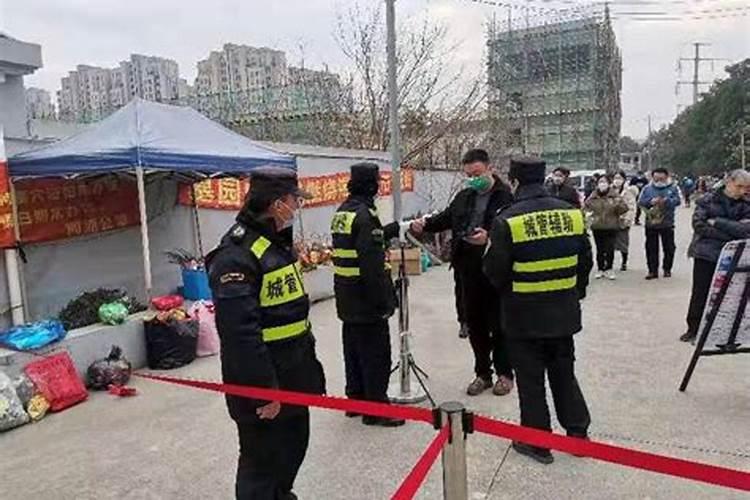 梦到蛇咬人是什么征兆 女性