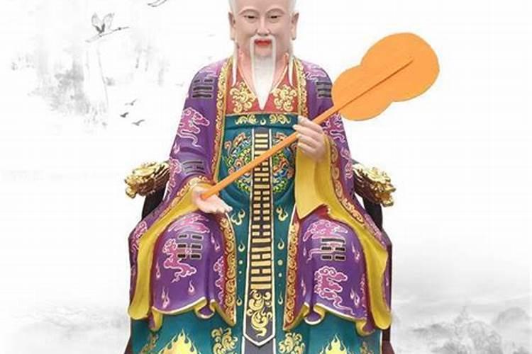 梦见水怪的预兆