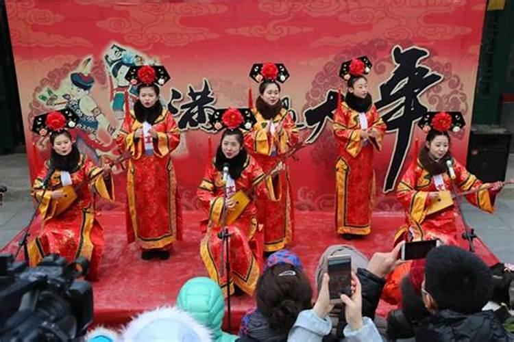 梦见和喜欢的人聊天什么意思？