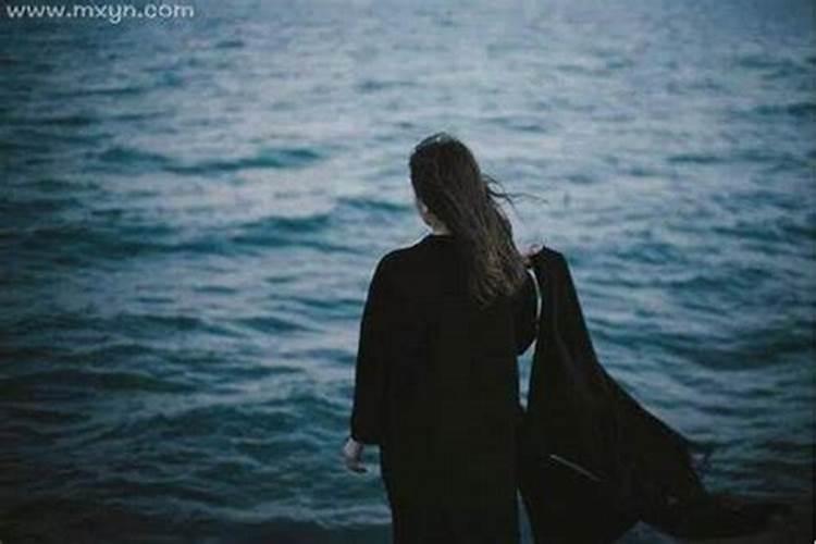 属鸡的女人一生是否好命
