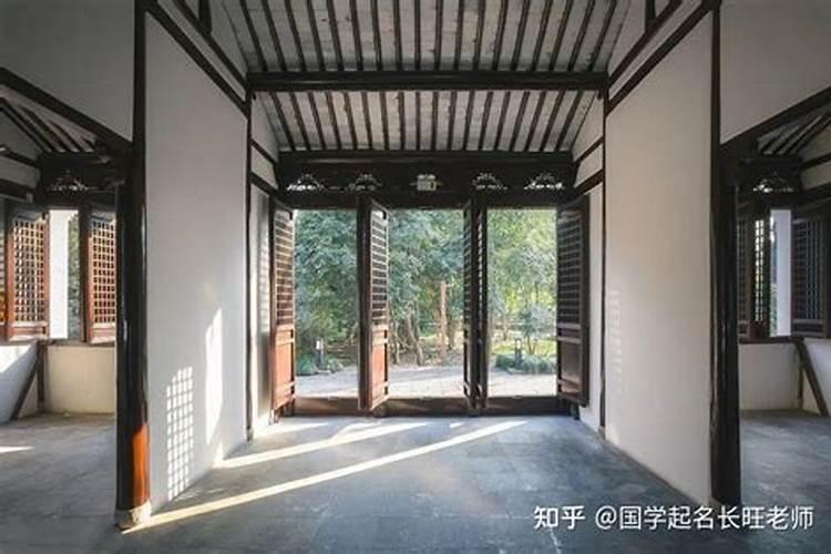 当孩子年龄小的时候,家长可以跟孩子做“朋友”吗？为什么呢？