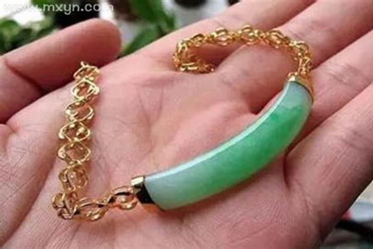 ...感觉挺不错的,但是家里人说她腊月15的生日不好,我想知道为什么？百度...