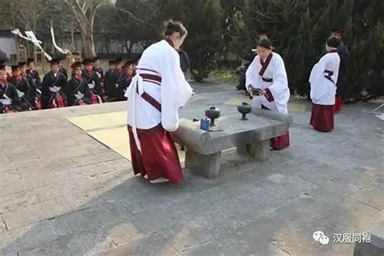 梦见棺材抬进屋里的预兆
