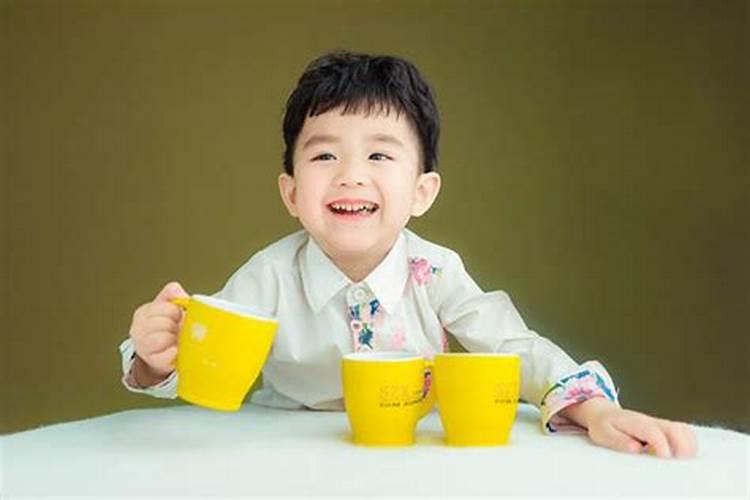 2020腊八节出生的五行缺金吗？适合缺金宝宝好名字推荐
