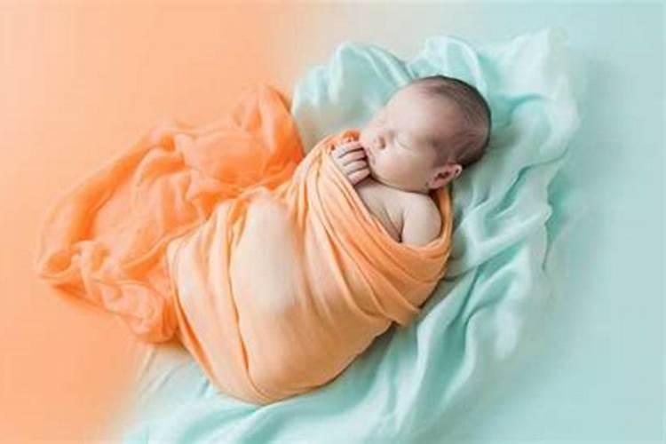 2025年腊月的蛇宝宝命运如何