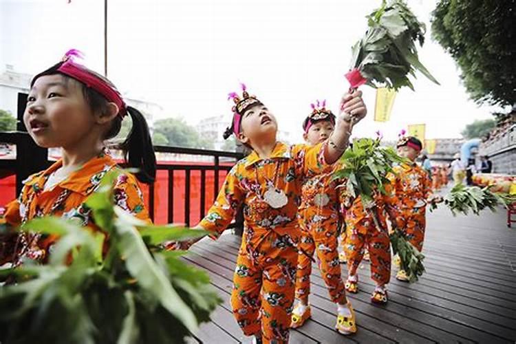 红鸾旺入命宫是什么意思