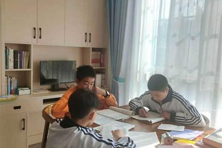 梦见小学同学家长
