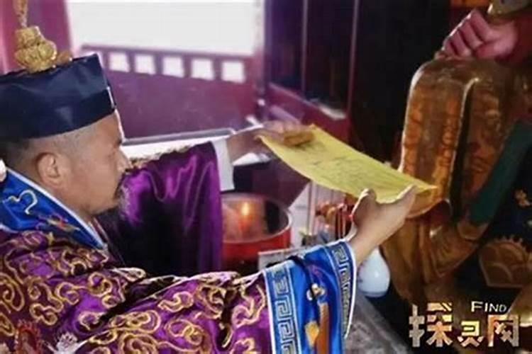 本命年穿红色要穿多久 本命年穿红色要戴什么