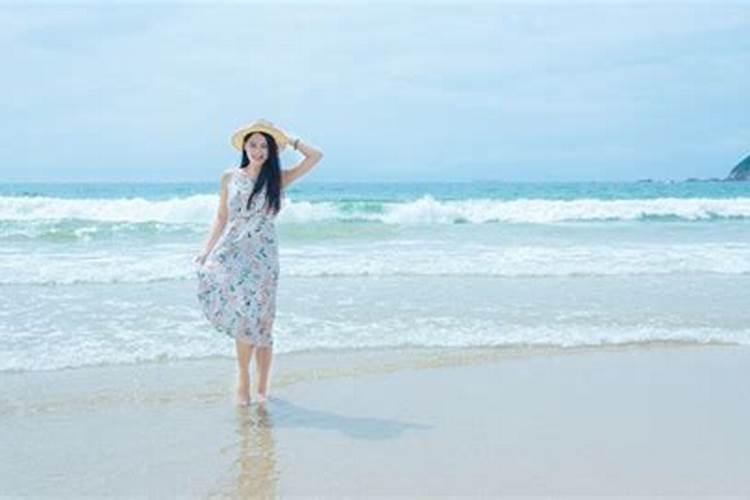 梦见爱人跟别的女人在一起