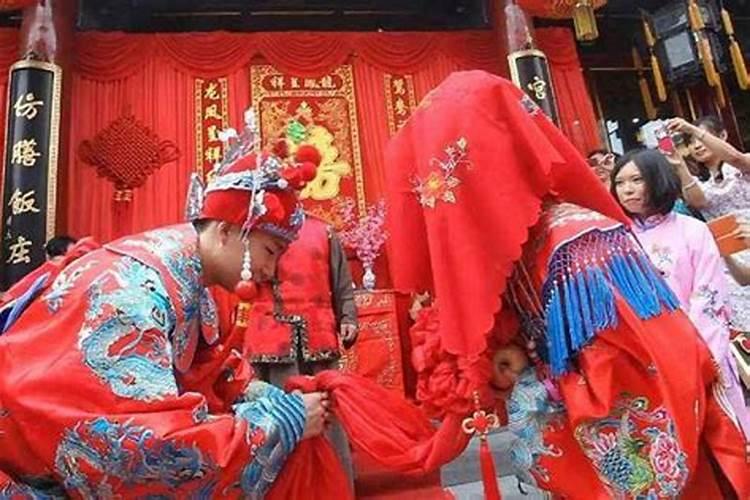 男女婚配合婚表的上等婚怎么看 生肖三合或六合