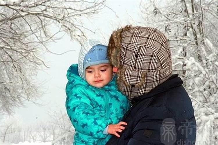 梦见与过世的亲人同床什么意思