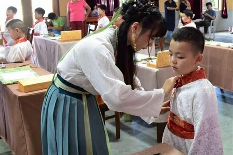 梦见脚被蛇咬是什么意思？
