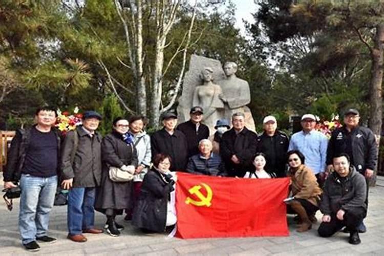 梦见死去的母亲让大水冲走了,我又捞回来了