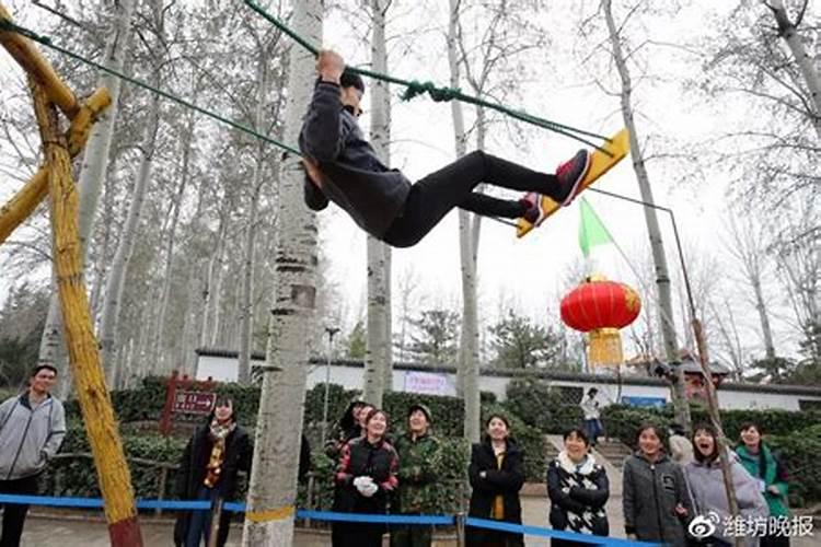 清明节习俗是荡秋千还是汤秋千 清明节习俗是荡秋千吗