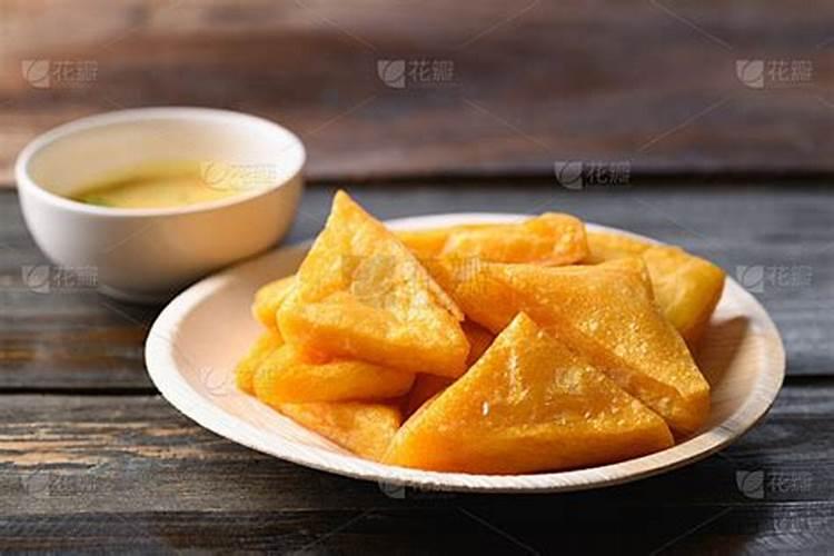 梦见一条蛇身上已经腐烂的是什么意义？