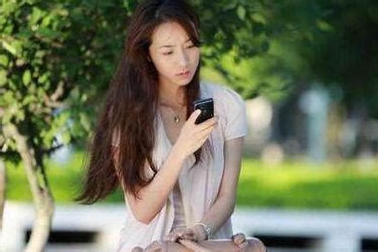 属鸡什么时辰出生命苦 幸福坎坷共存