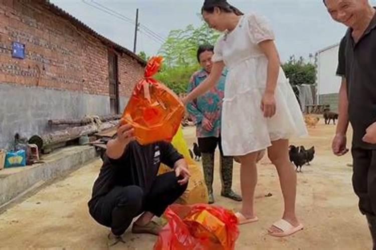 八字纯阴女人为什么婚姻不好 纯阴女命的特征解析？
