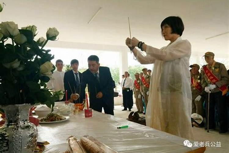 每个节日都有一些有趣的节日习俗,请挑选一个你最感兴趣的节日习俗介绍...