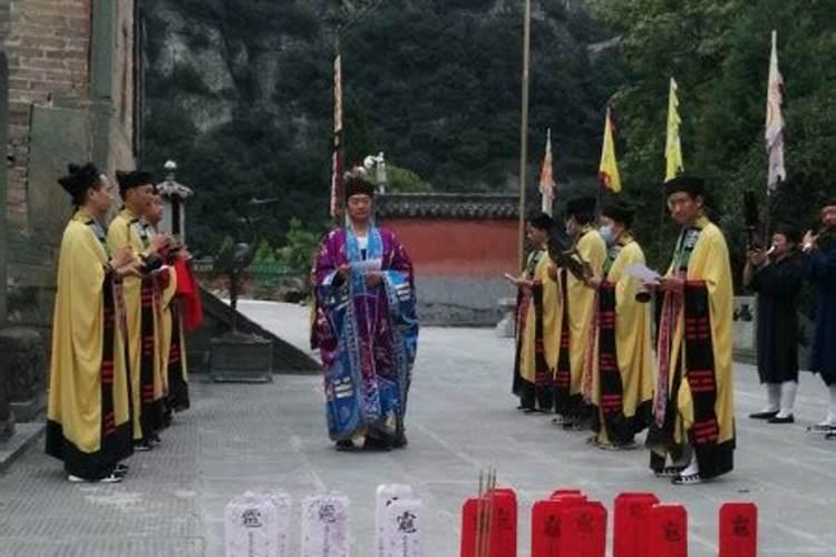 结婚冲太岁几年不孕,结婚冲了太岁一直没有孩子