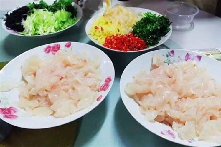 冬天腊月二十八早晨出生不久太阳出来应该是什么时辰