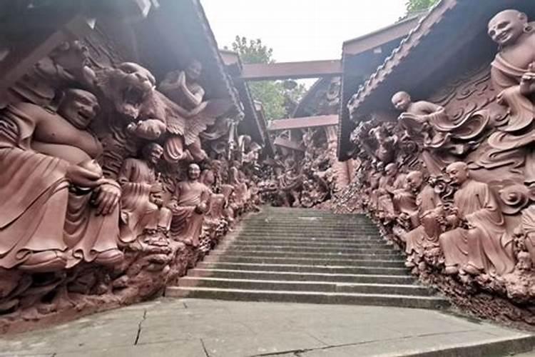 请问到哪里可以出家