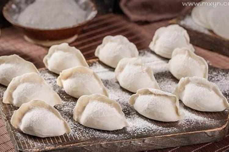 梦见吃饺子是什么意思？