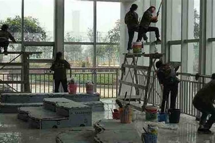梦见死去人活了并和她说话的预兆
