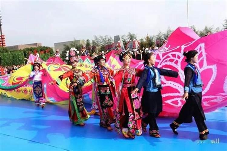 街上有人拉住你要给你算命怎么办？