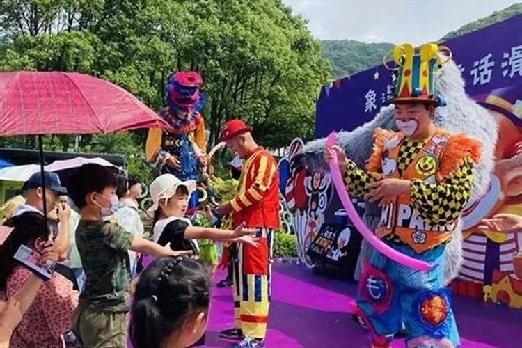 梦见前女友和别的男人在一起是啥意思