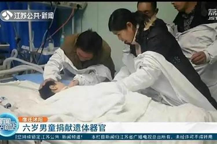 做梦梦到小孩拉屎拉在裤子里,女人梦见别人孩子拉屎