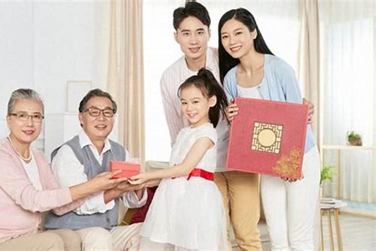 梦到自己追前妻是什么意思