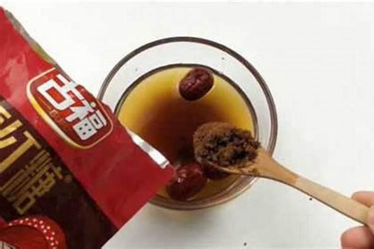 有人说属鸡农历十月份出生的人命运不好,是不是真的？