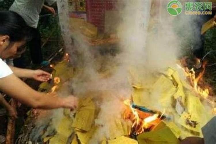 云南楚雄七月十五是什么节