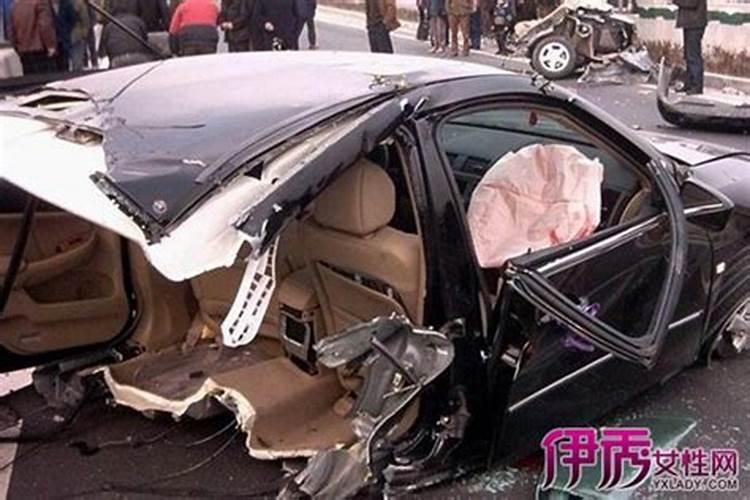 梦见车祸死人什么预兆