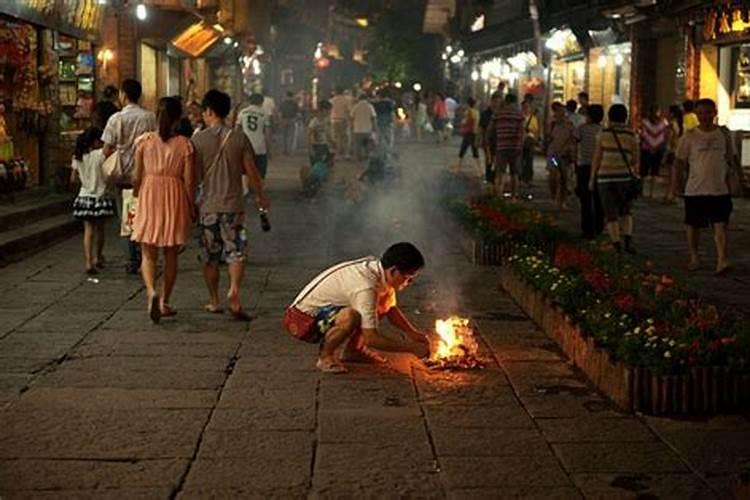 清明节是按农历算还是按公历算