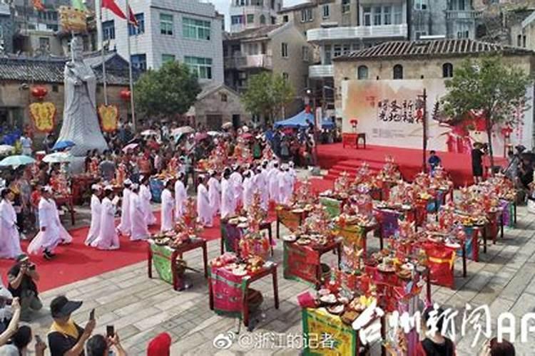 已经去世的人的过生日要准备什么东西祭拜？